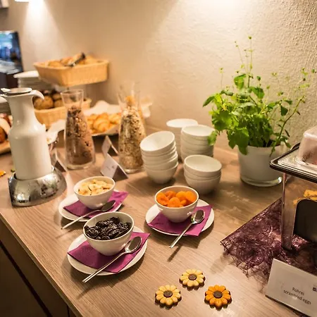 Rheinhotel Arte ホテル 3*