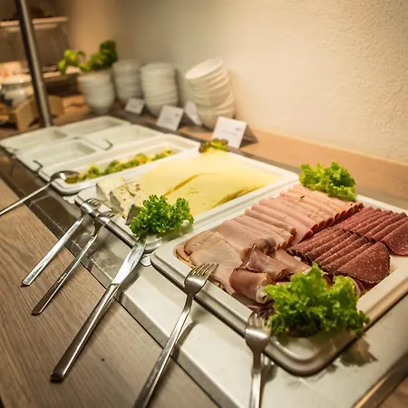 Rheinhotel Arte ホテル レマーゲン