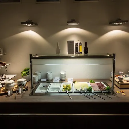 Rheinhotel Arte ホテル