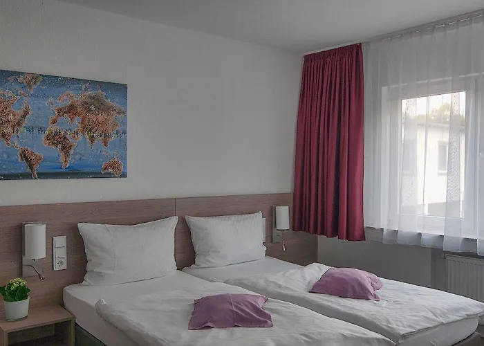 מלון Rheinhotel Arte 3*