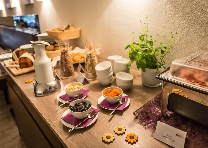 Rheinhotel Arte מלון 3*